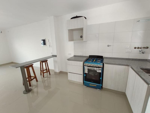 Imagen 4 de 24 de Se Vende Con Renta Hasta 2024 - Triplex En Juan De Garay 3220