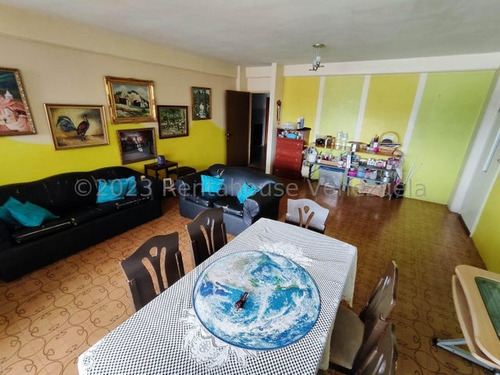 Vendo Apartamento En Turmero (castel Grande), Código 25-13554 Cm Leer Descripción