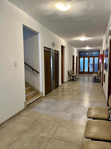 Imagen 4 de 11 de Venta Oficina - Excelente Zona
