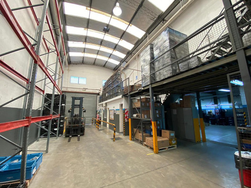 Galpón Industrial Losa Y Parabólico - 959 M² - Villa Juan Martín De Pueyrredón