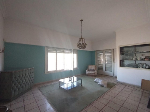 Imagen 4 de 19 de Casa En Los Hornos - Fin Comercial - Dacal Bienes Raices