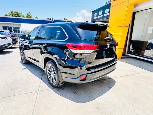 Toyota Highlander Xle 2019 4x4 Clean Carfax