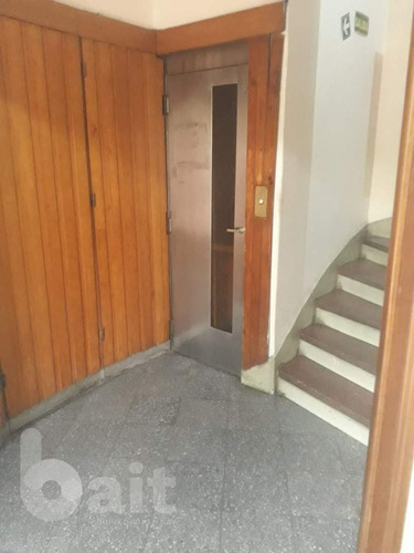 Imagen 11 de 12 de Venta Departamento Uso Profesional 6 Ambientes Con Cochera, 2 Baños, Sobre Cañada.
