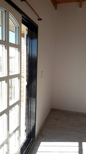 Imagen 14 de 21 de Duplex En Venta En Los Hornos