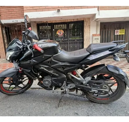 Pulsar Ns 160