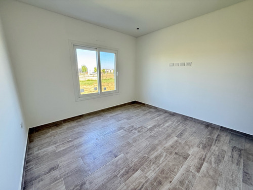 Casa En Una Planta En Venta En Barrio Privado San Felipe, Canning. Oportunidad!!!