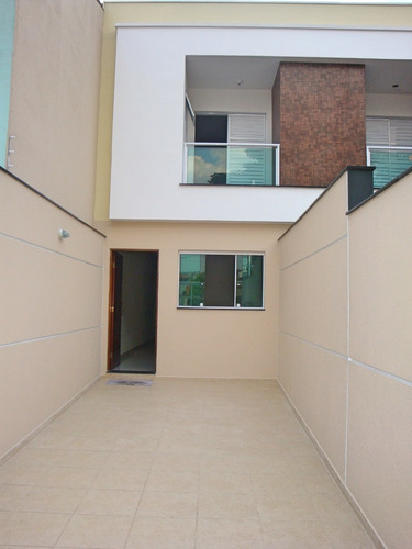 Imagem 1 de 12 de Excelente Sobrado Individual Com 3 Dorms Na Cidade Líder