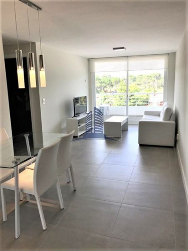 Casa En Venta Barrio Privado,4 Dormitorios - Ref: 715
