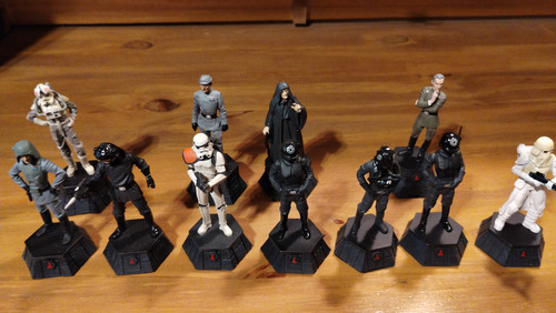 Ajedrez Star Wars Figuras (Usado)