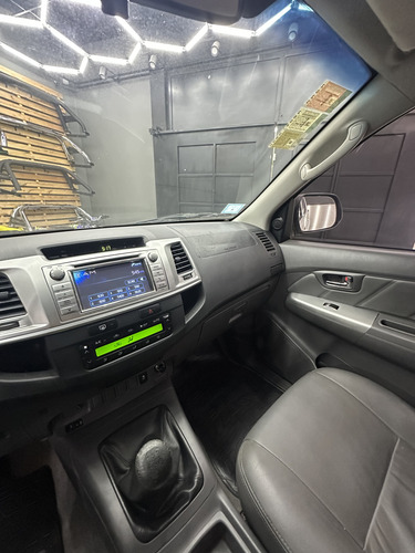 Toyota Hilux Pick-up 3.0 Cd Srv Cuero I 171cv 4x2