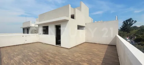 Casa Nueva En Desarrollo Privado En Lomas Hidalgo, Tlalpan, Ciudad De México