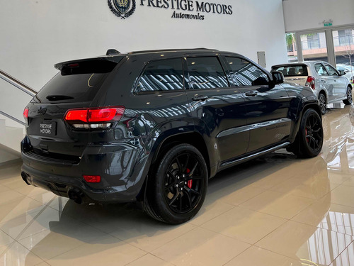 Imagen 4 de 11 de Jeep Grand Cherokee Srt 8