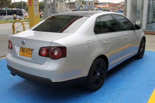 Volkswagen Bora 2.5 SEDAN