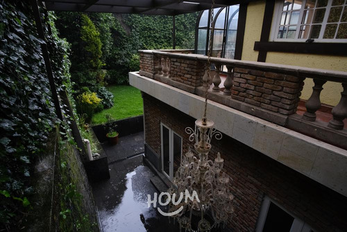 Casa En Villa Verdún, Álvaro Obregón Con 6 Recámaras, 700 M², Id: 137452