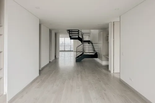 Apartamento En Arriendo/venta En Chico Reservado. Cod A7496