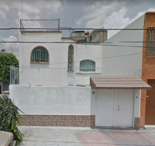 Casa En Remate Bancario En La Gustavo A. Madero, Excelente Oportunidad