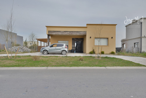 Casa Perimetral Bueno #0-100 - San Sebastian - Area 10 - 144m2 #id 2462