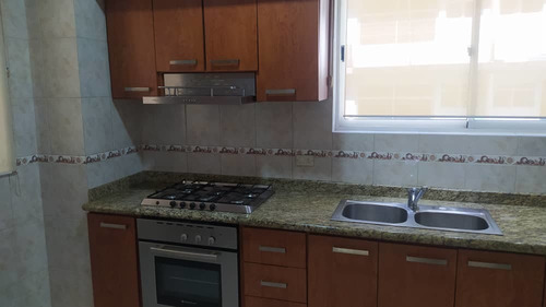 Imagen 3 de 14 de Apartamento En Venta Urb. Andrés Bello 0412-8887550