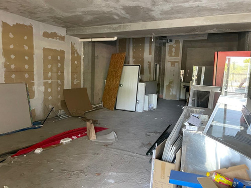 Arriendo Local Comercial De 72,59 M2, Metro Monte Tabor