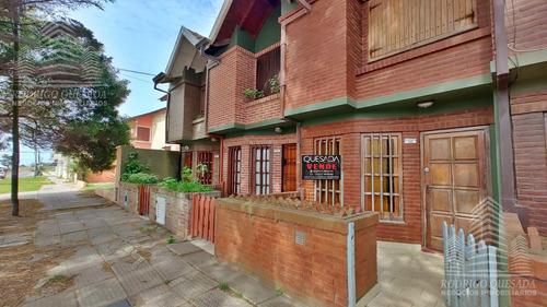 Dúplex En Venta De 2 Dormitorios C/ Cochera En Costa Azul.