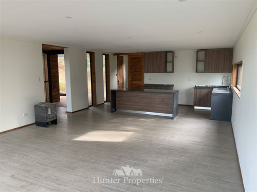 Casa En Venta De 3 Dorm. En Pichilemu