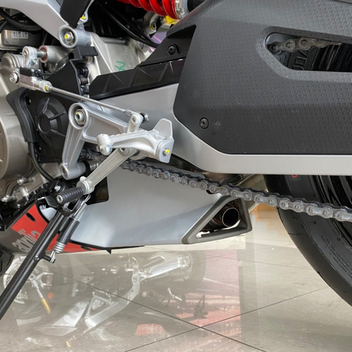 Imagen 6 de 9 de Motocicleta Aprilia Rs660 Lava Red 2022 0km Disponible