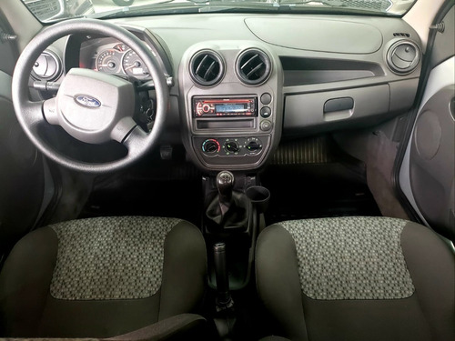 Imagem 3 de 8 de Ford Ka