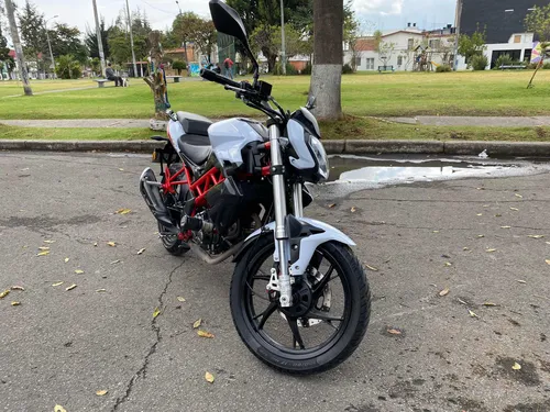 Moto Benelli Tnt 150 Mod 2022 - Matriculada En Soacha