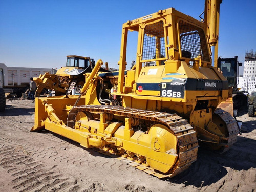Imagen 4 de 12 de 21) Topador Frontal / Bulldozer / Tractor Komatsu D65e8