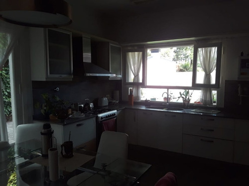 Imagen 2 de 10 de Casa En Venta En Ituzaingo Norte