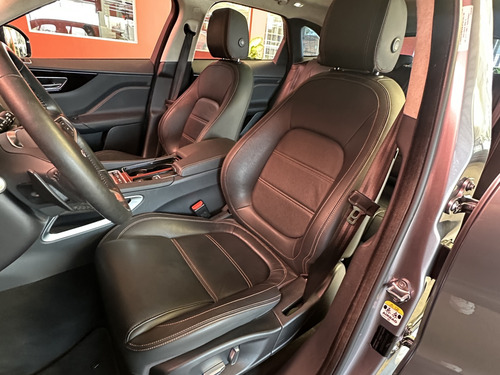 Jaguar F-PACE 2.0 16V INGENIUM PRESTIGE AWD 4P AUTOMÁTICO