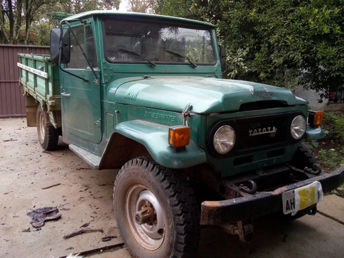 Toyota Bandeirantes Cabine Simples E Carroceria Estendida