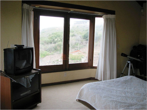 Imagen 25 de 30 de Casa De 4 Dormitorios Con Parrillero En Venta Y Venta Temporal Punta Ballena