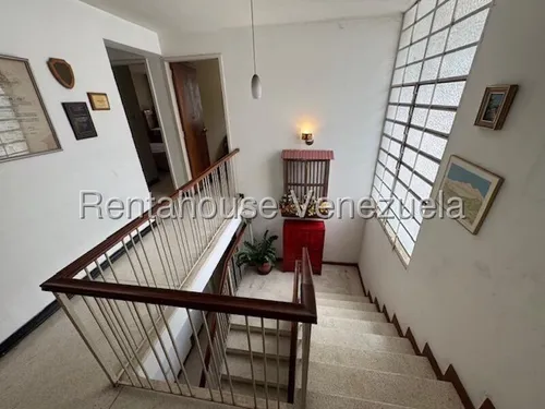 Acogedora Casa En El Marques