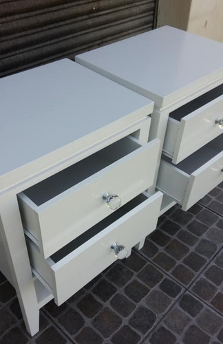 Imagen 4 de 8 de Mesa De Luz Laqueada Moderna Minimalista De Diseño
