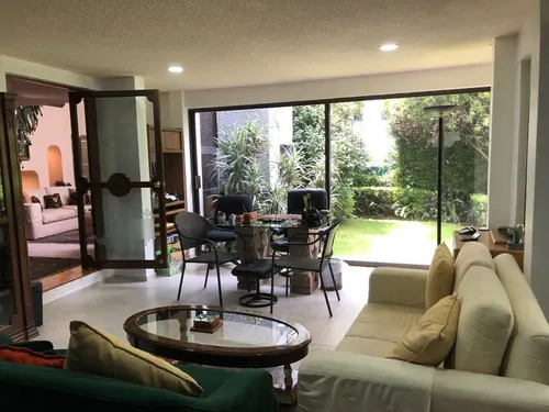 Venta Casa En Calle Cerrada En Jardines En La Montaña