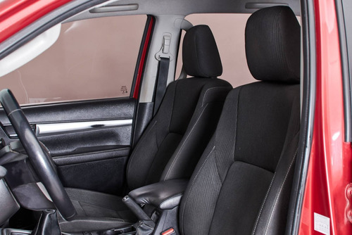 Imagen 11 de 12 de Toyota Hilux L/16 2.8 Dc 4x4 Tdi Srv 2017