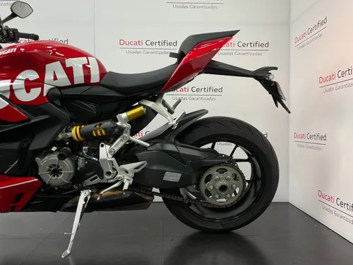Ducati Streetfighter V2