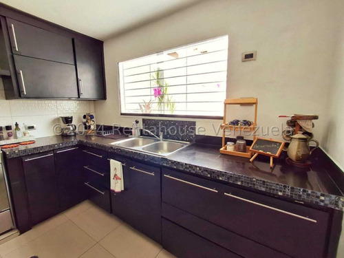 Venta Casa Con Ubicacion Estratégica En La Av Intercomunal Cabudare-barquisimeto Rah Ve