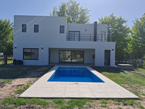 Casa En Cardales Village Amplia Luminosa Impecable A Estrenar