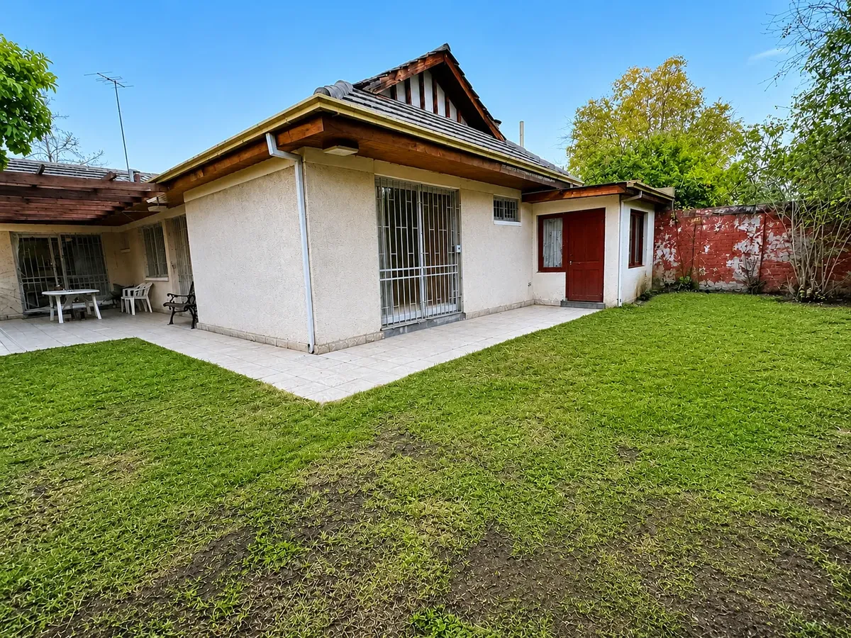 Imagen 1 de 16 de Casa En Venta | Gran Potencial Habitacional O Comercial