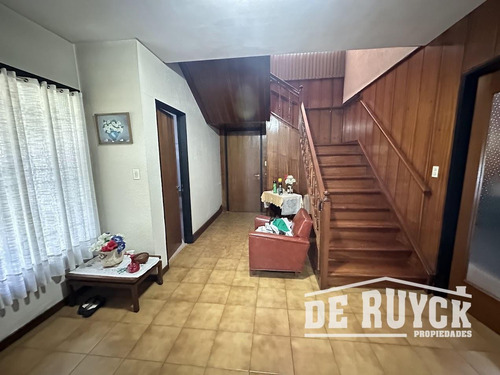Casa Sobre 2 Lotes A 1 Cuadra Y Media De Monteagudo