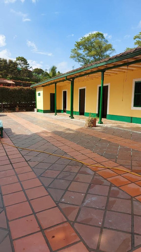 Espectacular Casa Finca En Venta En El Carmen De Viboral Antioquia