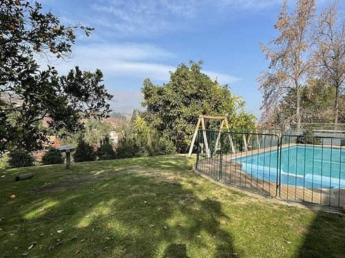 Casa En Venta En Lo Barnechea