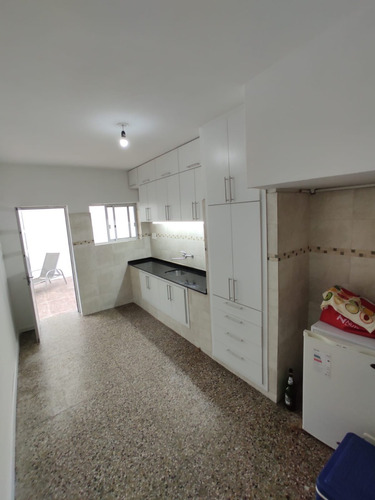 Tipo Casa, Con Patio Amplio. 2 Dorm, 2 Baños. Sin Gastos Comunes