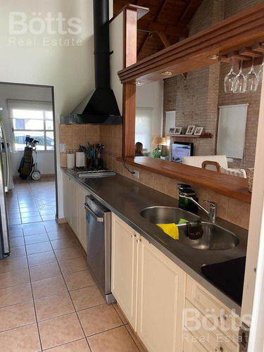 Venta Increíble Casa Con Piscina En Country Banco Provincia
