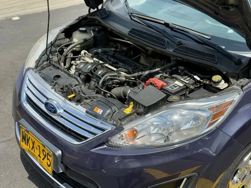 Ford Fiesta 1.6 Hatchback Automática