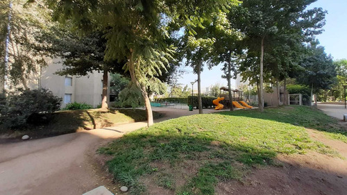 Metro Las Rejas, Ambiente Familiar (102780)