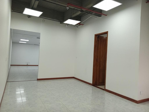 Oficina En Arriendo En Bogotá. Cod A2045
