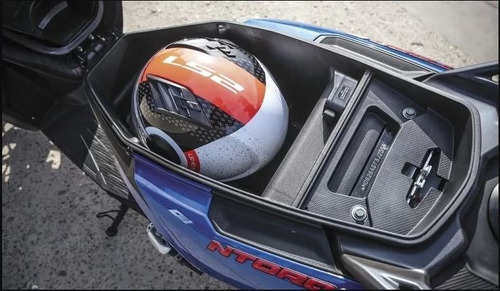 Imagen 11 de 25 de Moto Scooter Tvs Ntorq 125 Azul Puesta En Calle! Caba Y Gba
